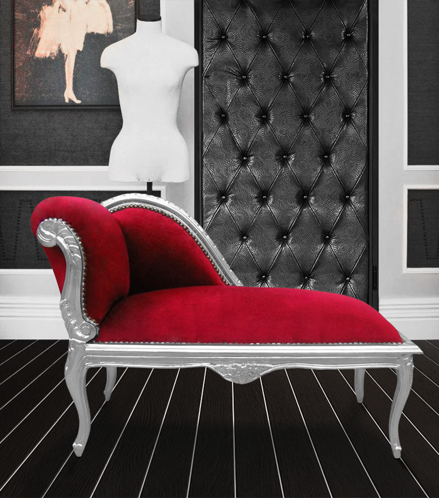 wall covering in leather with baroque burgundy velvet chaise louis xv style wood and silver Royal Art Palace